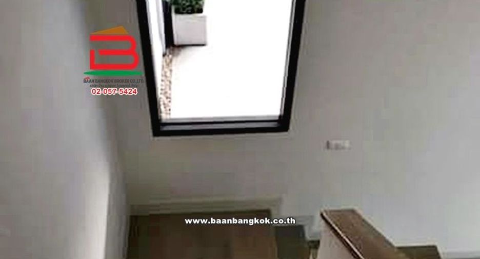 For sale 3 bedrooms townhouse in Lat Krabang, Bangkok
