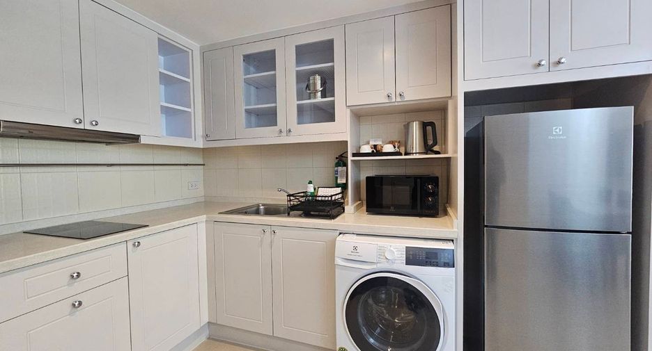 Serviced Apartment zur Miete mit 1 Zimmer in Khlong Toei, Bangkok