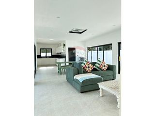 For sale 3 bedrooms villa in Ko Samui, Surat Thani