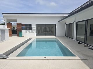 For sale 3 bedrooms villa in Ko Samui, Surat Thani