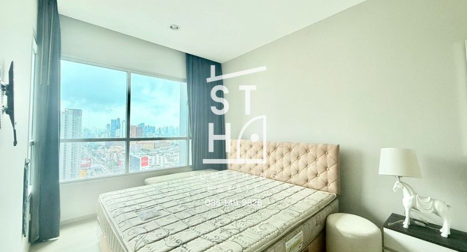 For sale 2 bedrooms condo in Huai Khwang, Bangkok