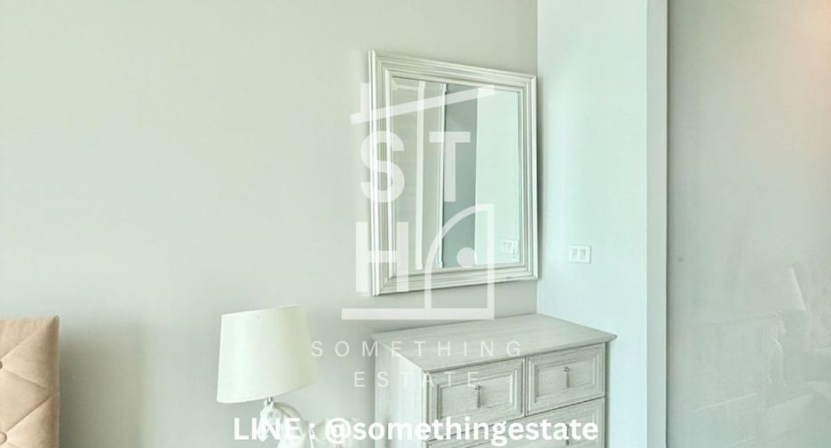 For sale 2 bedrooms condo in Huai Khwang, Bangkok