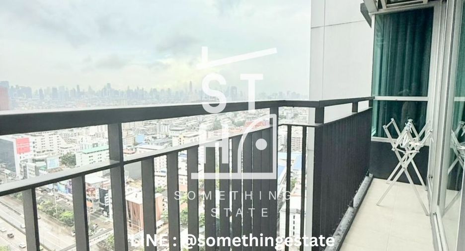 For sale 2 bedrooms condo in Huai Khwang, Bangkok