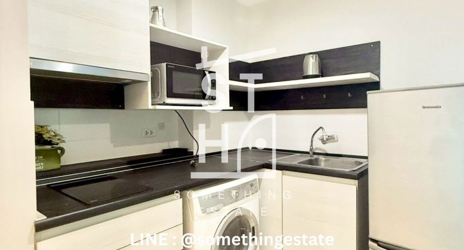For sale 2 bedrooms condo in Huai Khwang, Bangkok