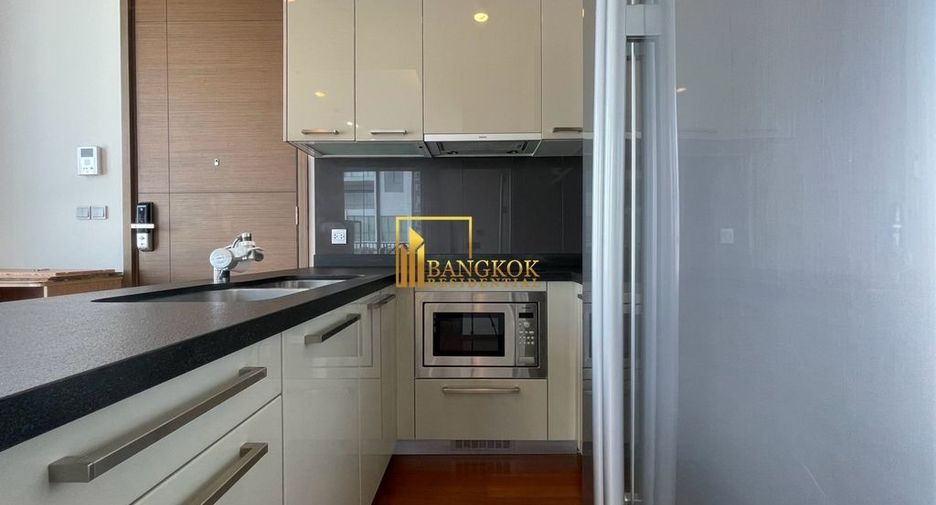 For rent and for sale 2 bedrooms condo in Watthana, Bangkok