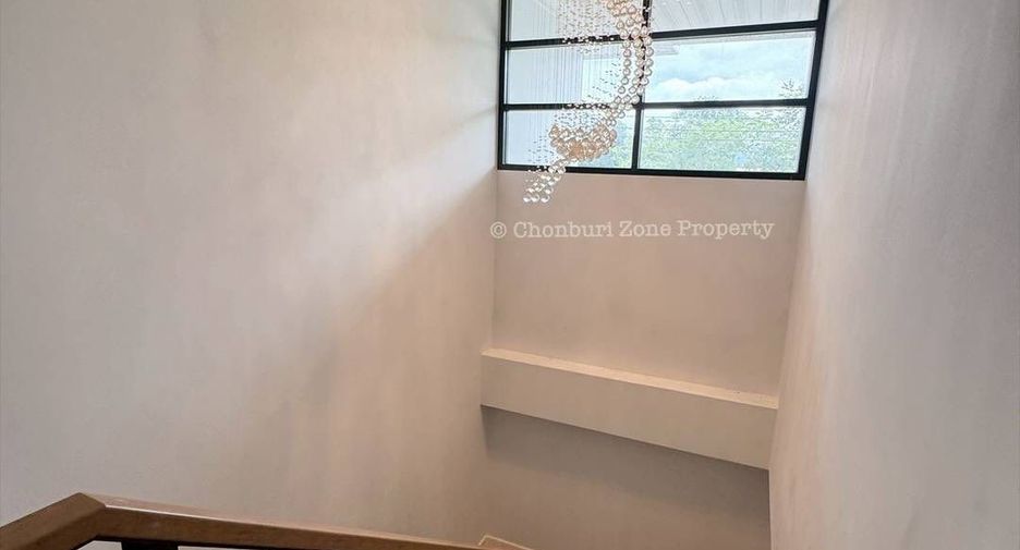 For rent 4 bedrooms house in Si Racha, Chonburi