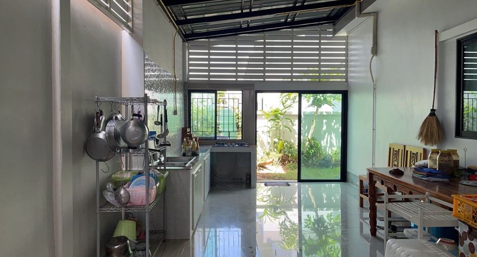 For rent 4 bedrooms house in Si Racha, Chonburi
