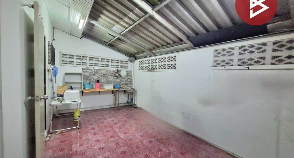 For sale studio townhouse in Ban Pho, Chachoengsao
