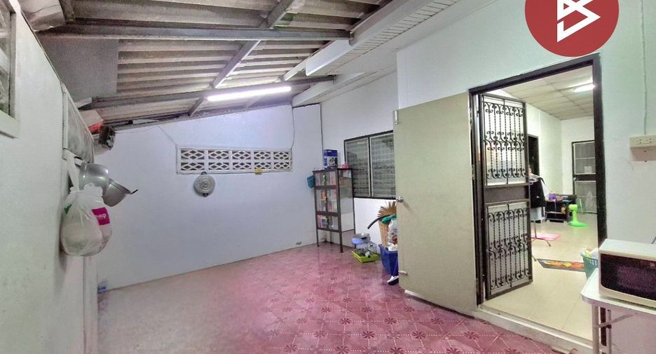 For sale studio townhouse in Ban Pho, Chachoengsao