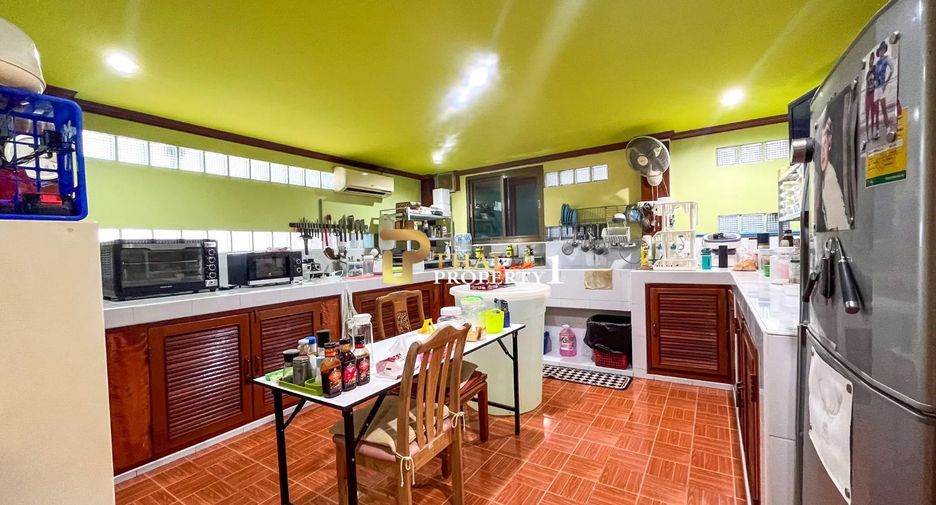 À vendre 10 chambres villa à Pran Buri, Prachuap Khiri Khan
