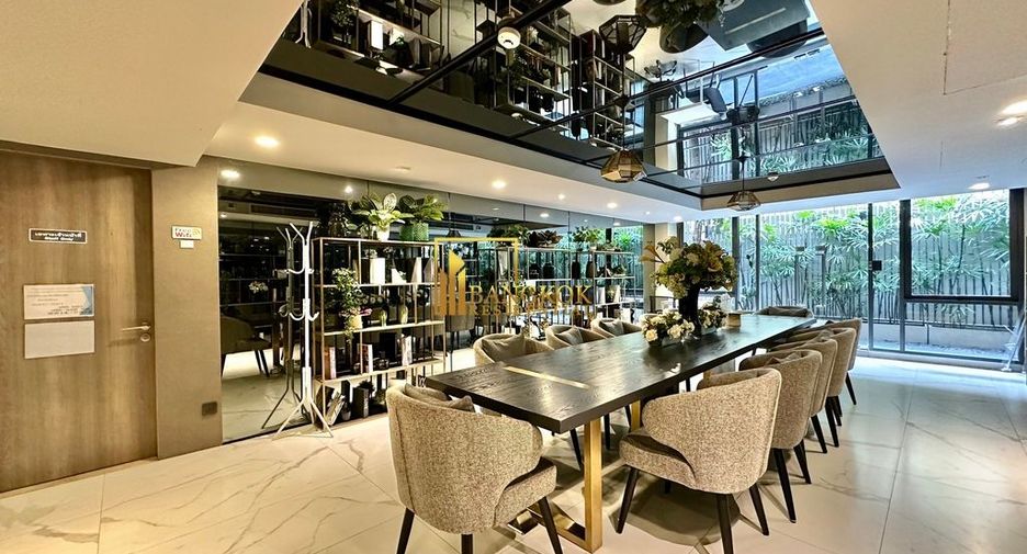 For rent そして for sale 2 ベッドルーム condo in Pathum Wan, Bangkok