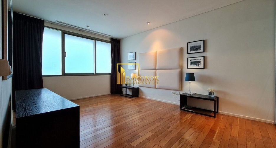 For rent and for sale 2 bedrooms condo in Khlong Toei, Bangkok