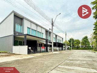 For sale 3 bedrooms townhouse in Min Buri, Bangkok