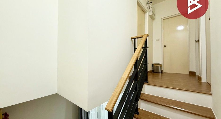 Reihenhaus zum Kauf mit 3 Zimmer in Min Buri, Bangkok