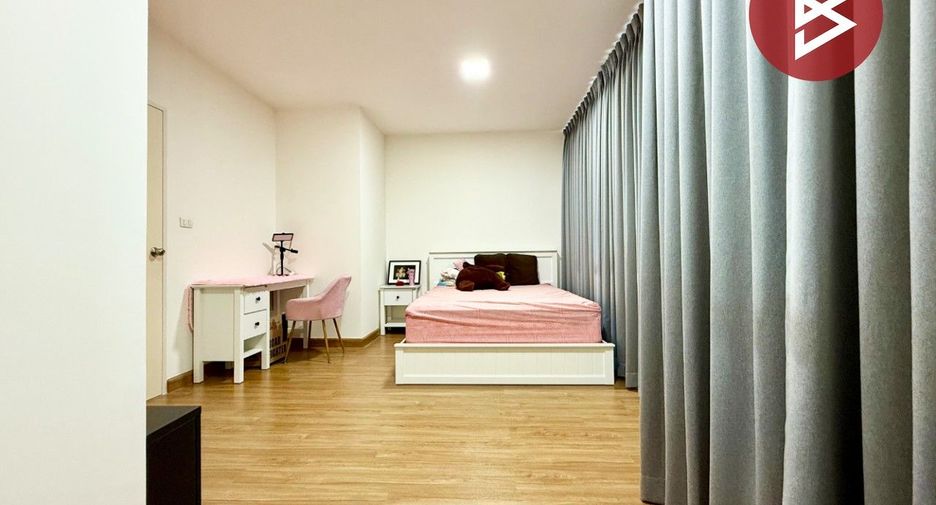 Reihenhaus zum Kauf mit 3 Zimmer in Min Buri, Bangkok