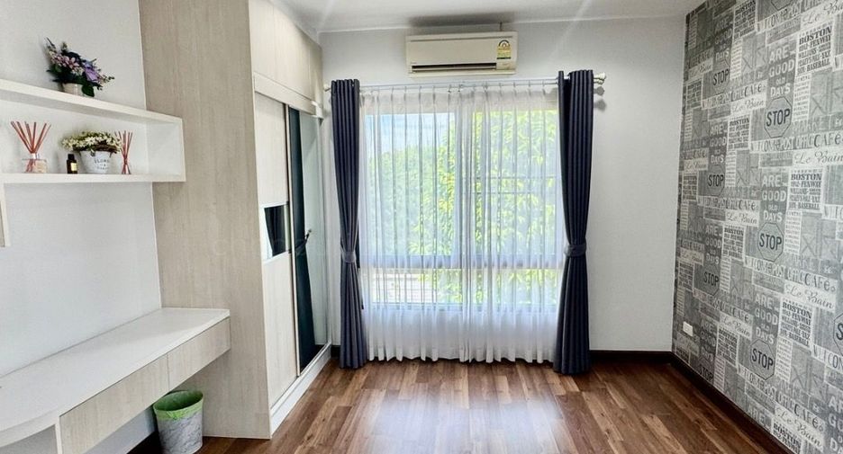 For rent and for sale 3 bedrooms house in Si Racha, Chonburi