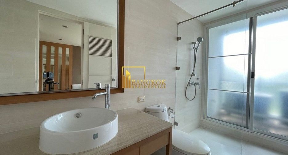 À louer et à vendre 3 chambres condo à Watthana, Bangkok