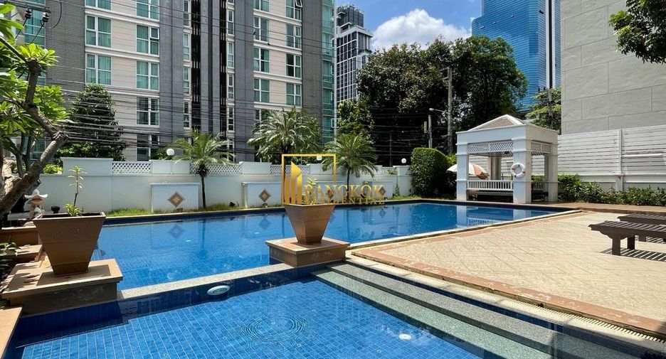 À louer et à vendre 3 chambres condo à Watthana, Bangkok