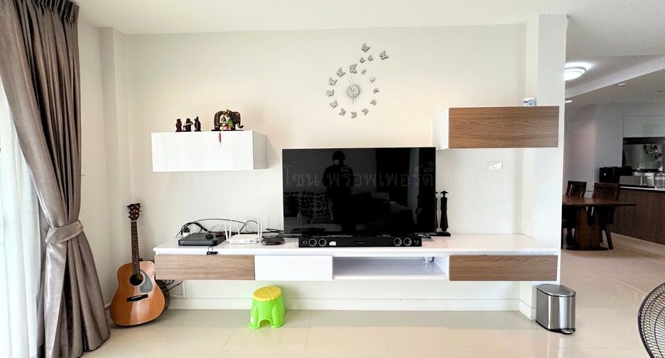 For rent 3 bedrooms house in Si Racha, Chonburi