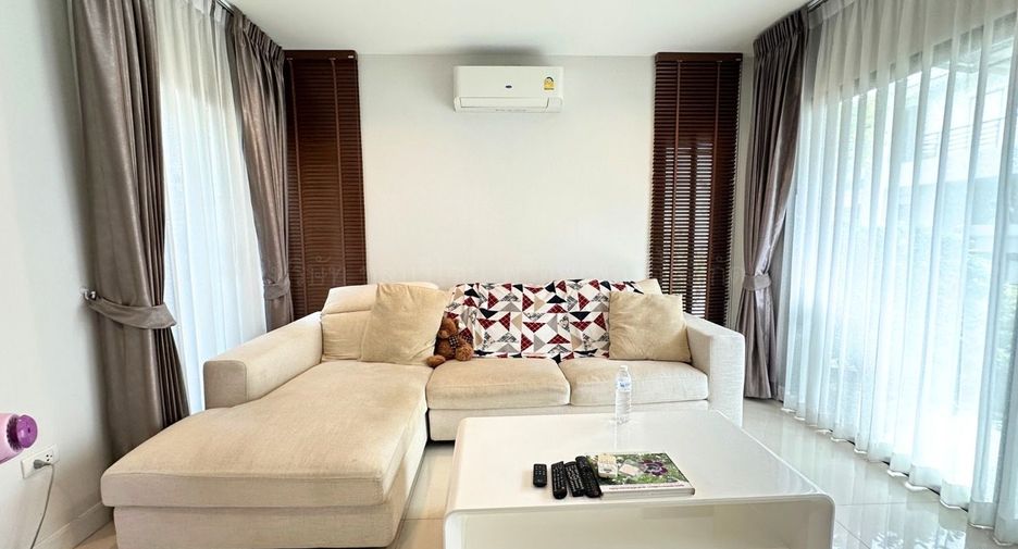 For rent 3 bedrooms house in Si Racha, Chonburi