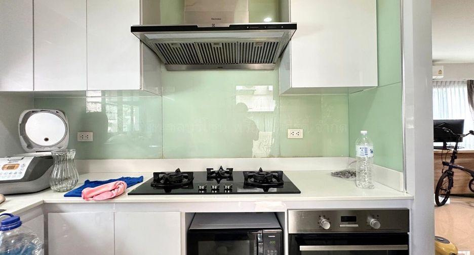 For rent 3 bedrooms house in Si Racha, Chonburi