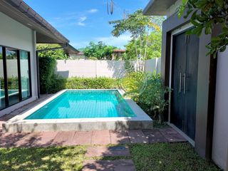 Villa en alquiler de 3 habitaciones en Bang Lamung, Chonburi