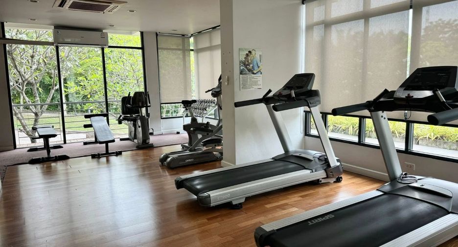For rent and for sale 1 bed condo in Si Racha, Chonburi