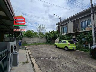 For sale 1 bed townhouse in Don Mueang, Bangkok