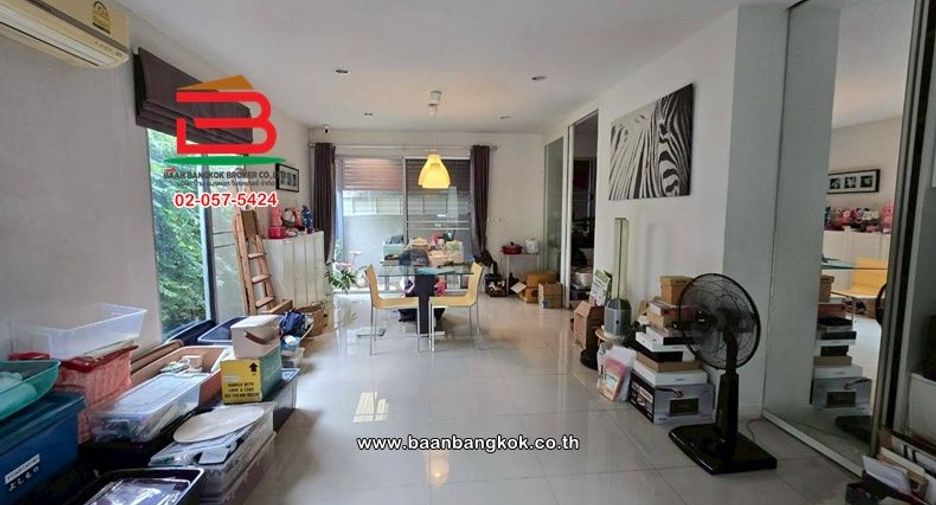 For sale 1 bed townhouse in Don Mueang, Bangkok