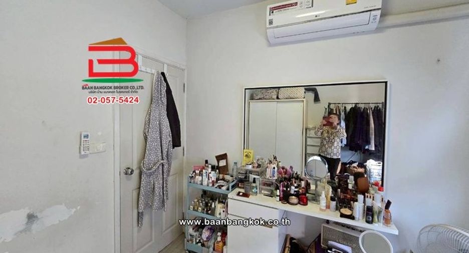 For sale 1 bed townhouse in Don Mueang, Bangkok