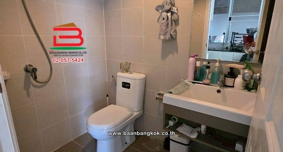 For sale 1 bed townhouse in Don Mueang, Bangkok