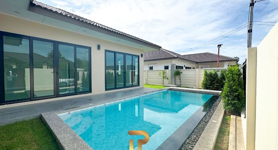 For sale 3 bedrooms villa in Bang Lamung, Chonburi