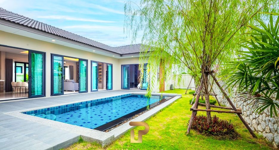 For sale 3 bedrooms villa in Bang Lamung, Chonburi