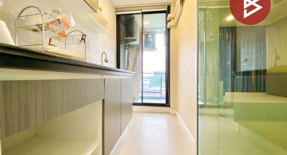 For sale 1 bed condo in Khan Na Yao, Bangkok