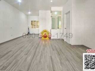 For rent 4 bedrooms townhouse in Mueang Nonthaburi, Nonthaburi