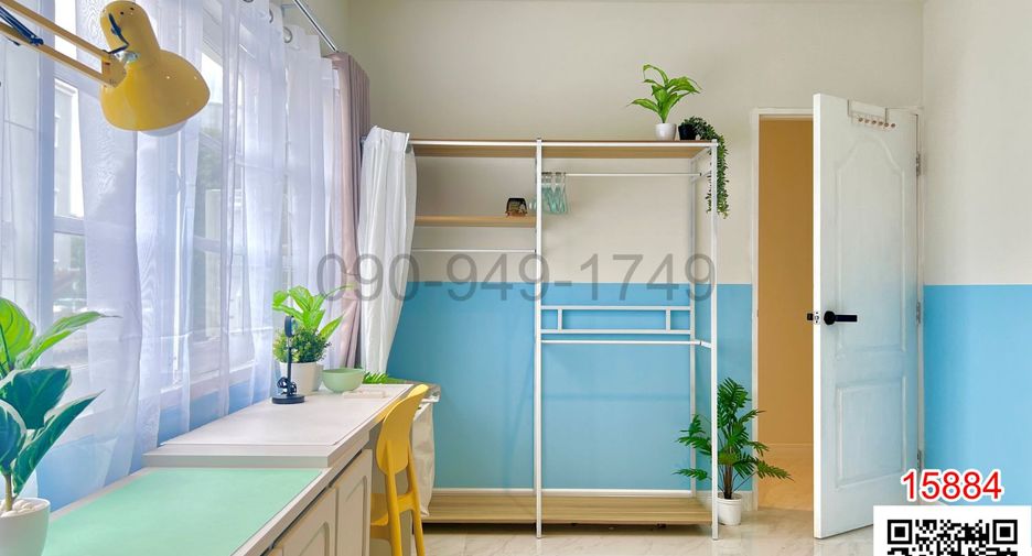 For rent 10 bedrooms townhouse in Watthana, Bangkok