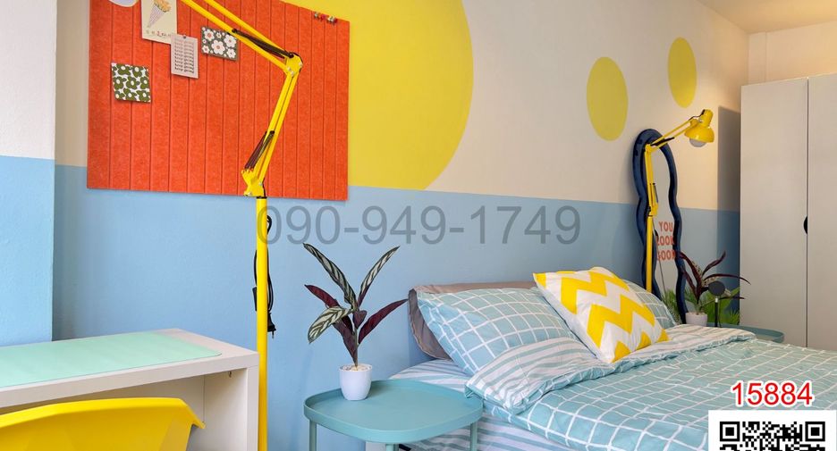 For rent 10 bedrooms townhouse in Watthana, Bangkok