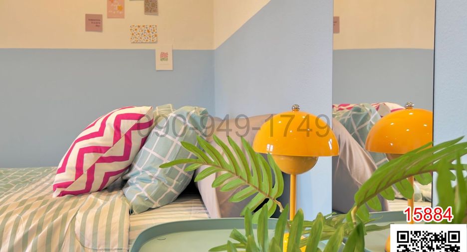 For rent 10 bedrooms townhouse in Watthana, Bangkok