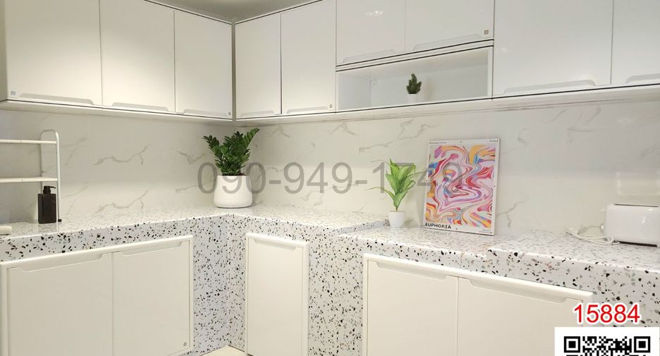 For rent 10 bedrooms townhouse in Watthana, Bangkok