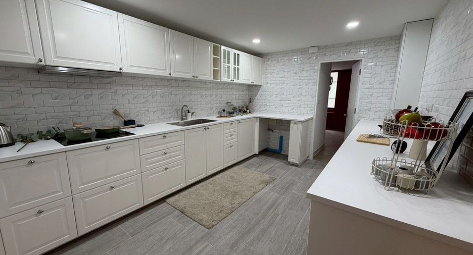 Condo en venta de 3 habitaciones en Khlong Toei, Bangkok