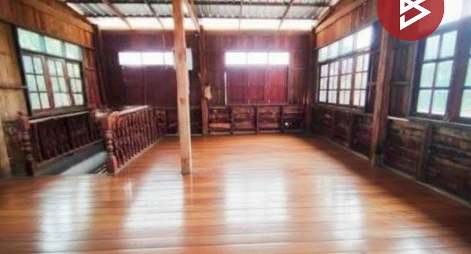 For sale 2 bedrooms house in Mueang Uttaradit, Uttaradit