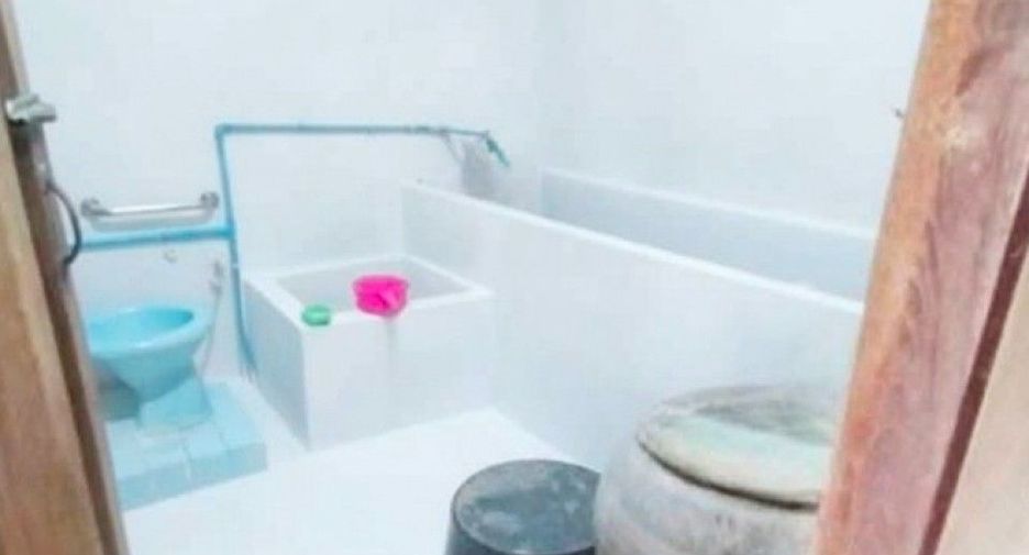 For sale 2 bedrooms house in Mueang Uttaradit, Uttaradit