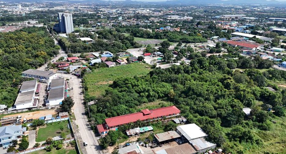 For sale 32 bedrooms apartment in Si Racha, Chonburi