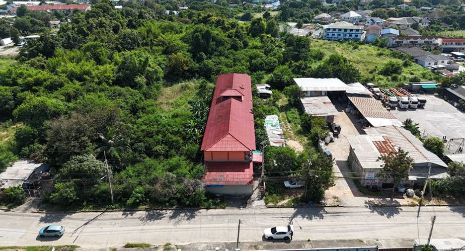 For sale 32 bedrooms apartment in Si Racha, Chonburi
