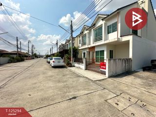 For sale 3 bedrooms townhouse in Nong Chok, Bangkok