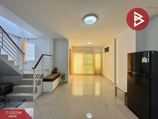 For sale 3 bedrooms townhouse in Nong Chok, Bangkok