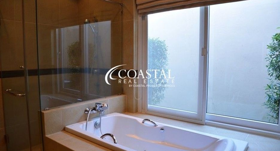 Haus zur Miete und zum Kauf mit 3 Zimmer in Bang Lamung, Chonburi