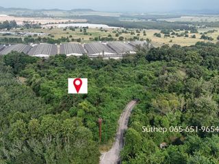 Terreno en venta en Si Racha, Chonburi