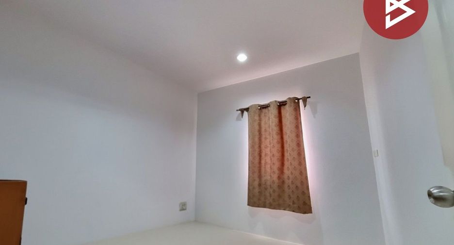 For sale 3 bedrooms townhouse in Mueang Nakhon Pathom, Nakhon Pathom