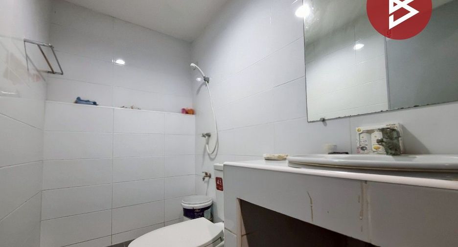 For sale 3 bedrooms townhouse in Mueang Nakhon Pathom, Nakhon Pathom